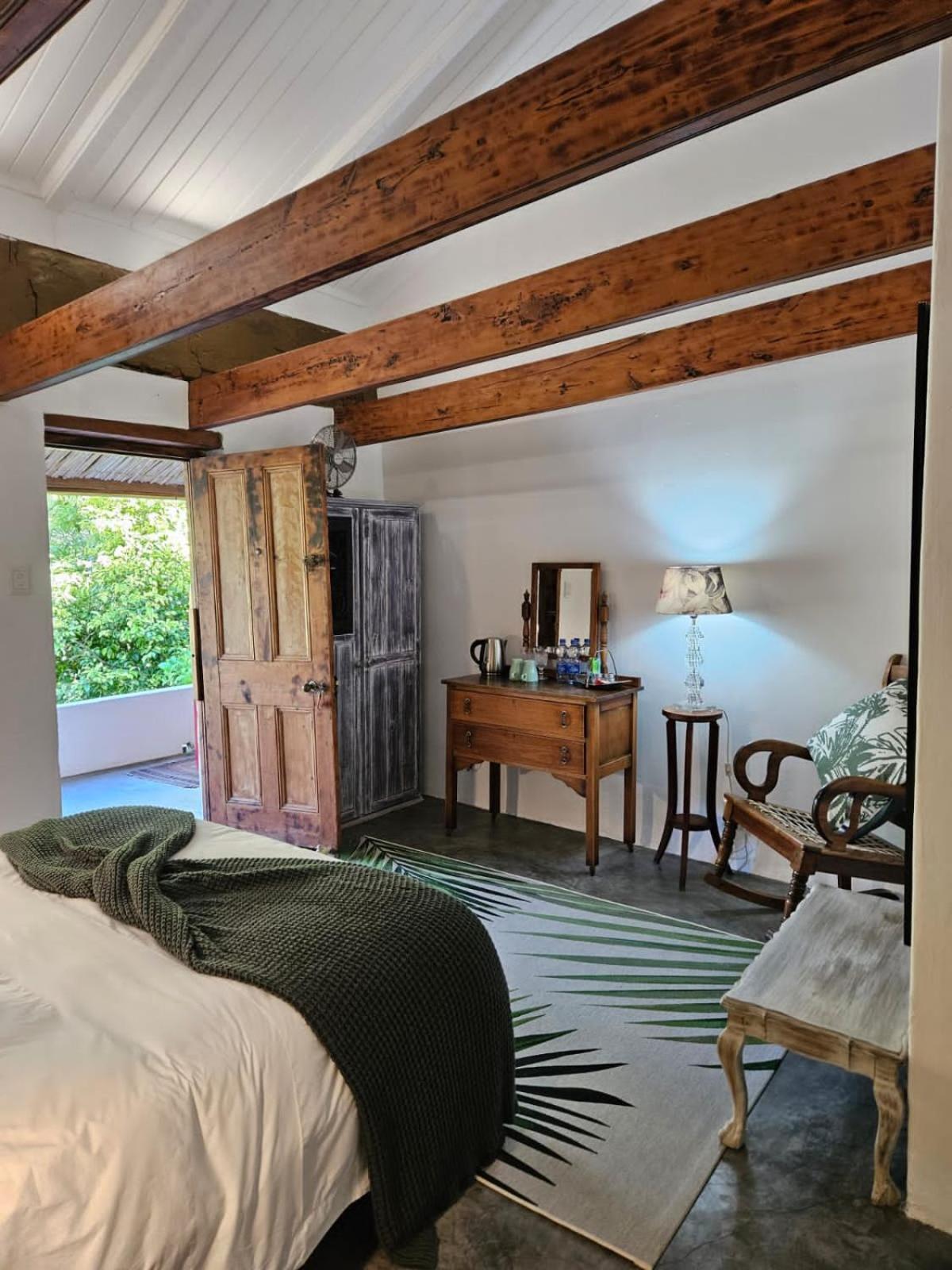 The Riverdeck Accommodation And Backpackers Knysna Zewnętrze zdjęcie