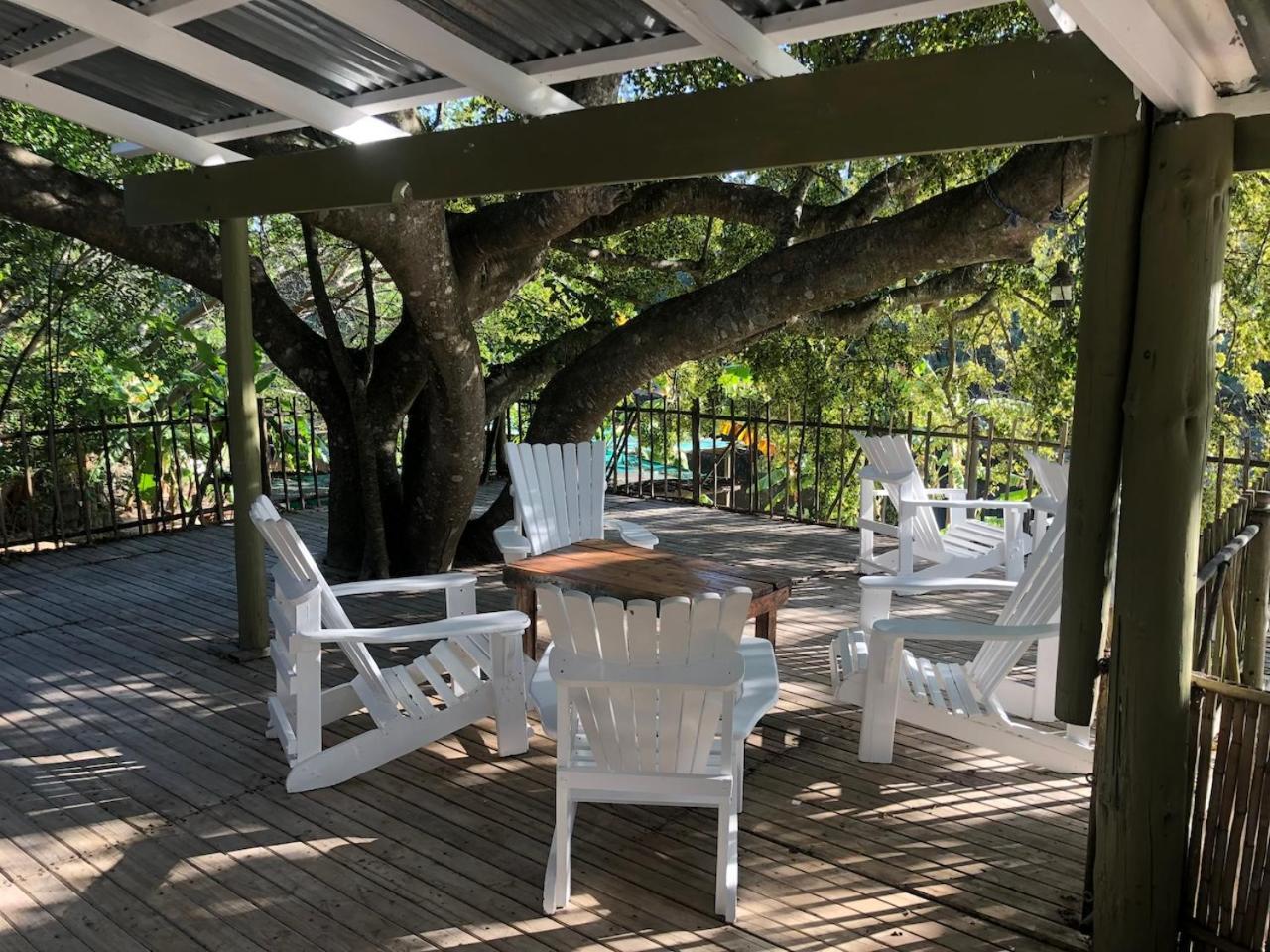 The Riverdeck Accommodation And Backpackers Knysna Zewnętrze zdjęcie