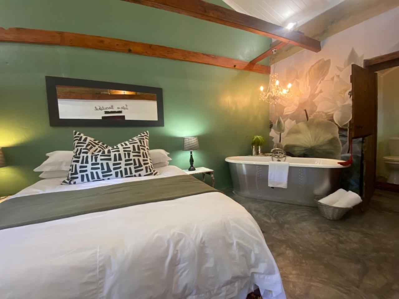 The Riverdeck Accommodation And Backpackers Knysna Zewnętrze zdjęcie
