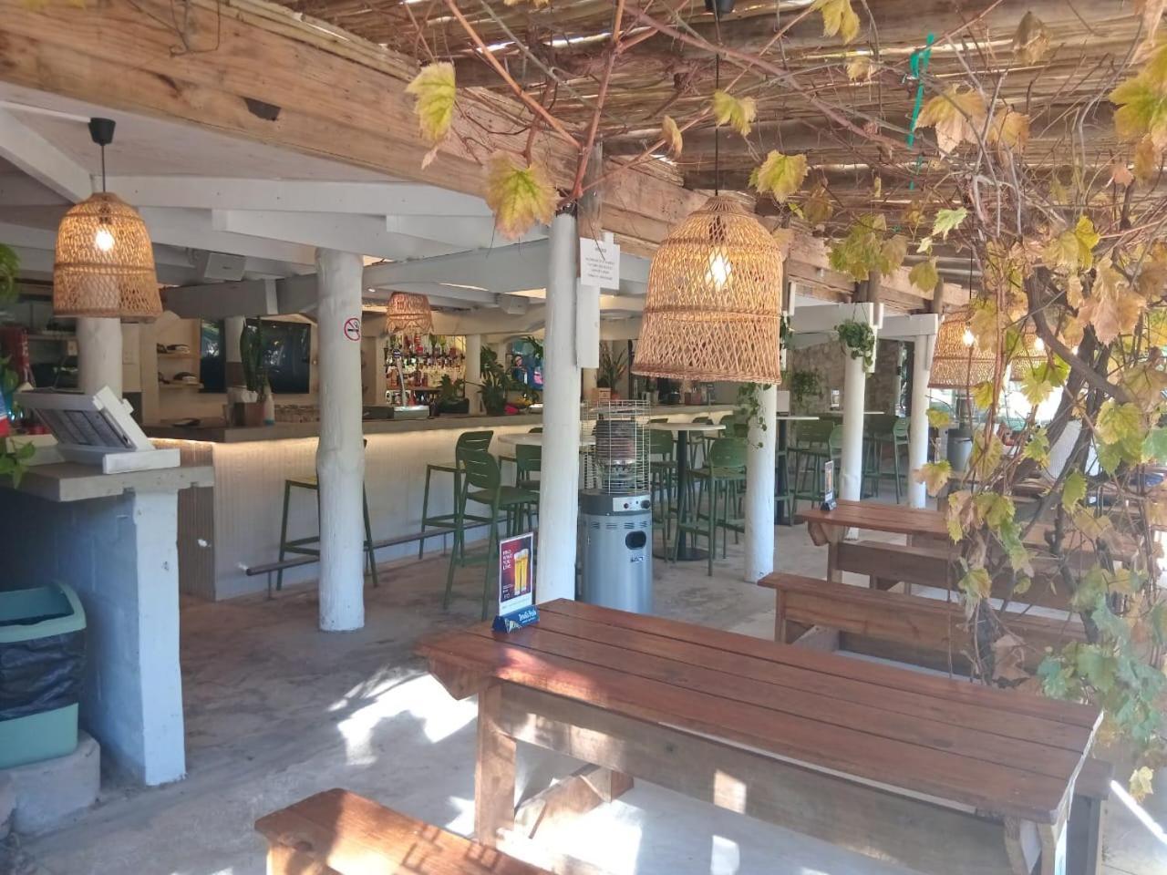 The Riverdeck Accommodation And Backpackers Knysna Zewnętrze zdjęcie