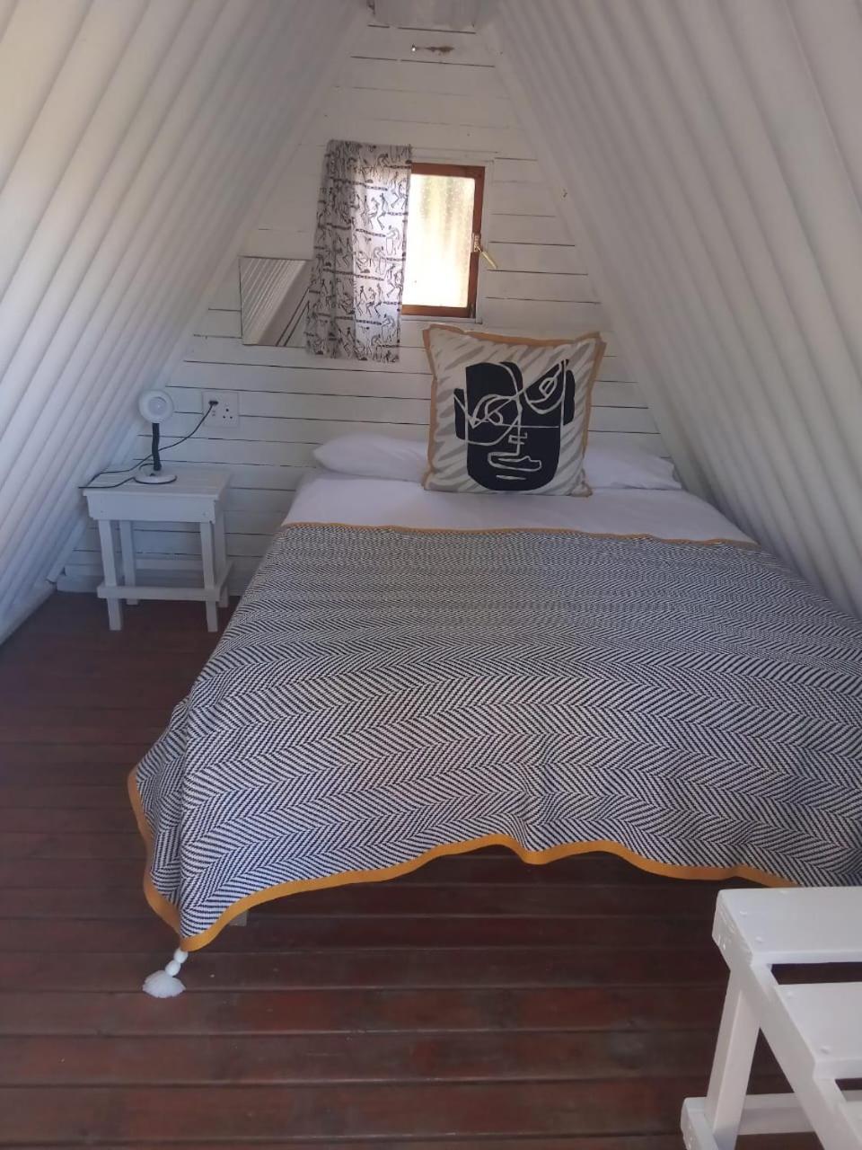 The Riverdeck Accommodation And Backpackers Knysna Zewnętrze zdjęcie